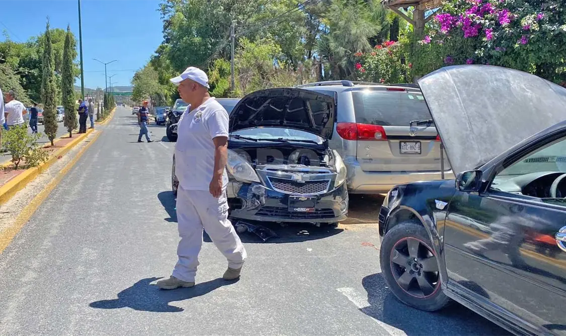 Un lesionado en una aparatosa carambola