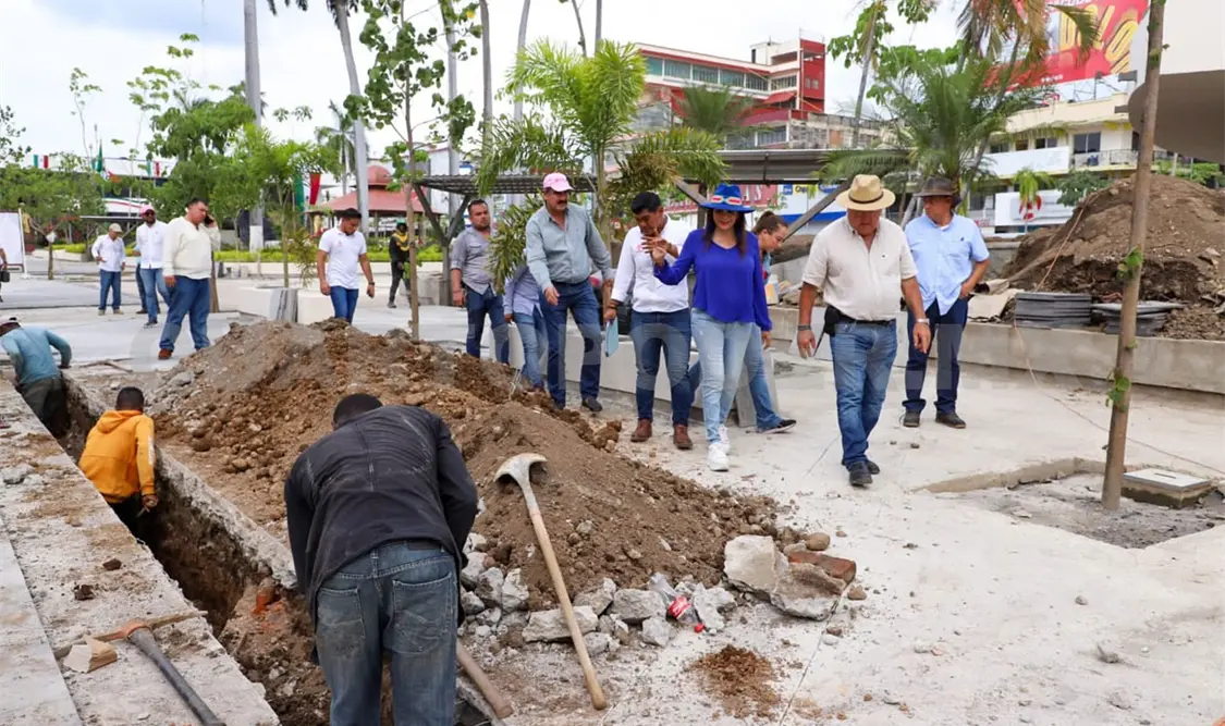 Supervisa Urbina avance de la obra del parque Miguel Hidalgo