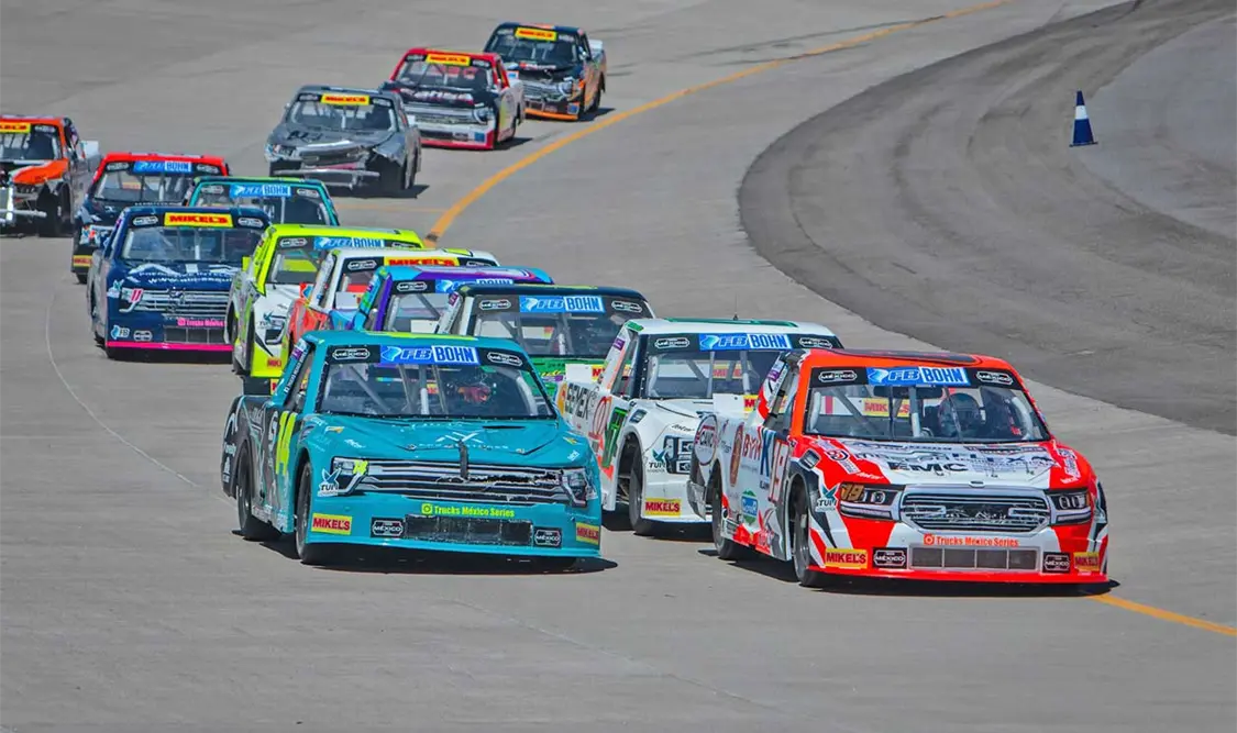 Batalla campal en Trucks México Series