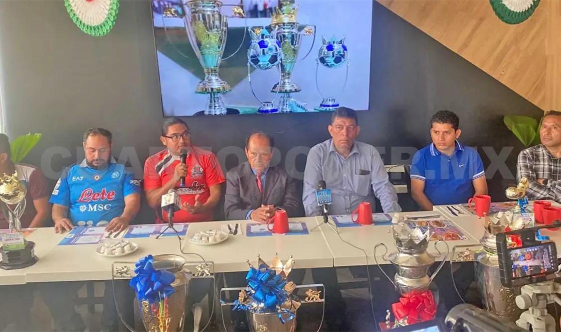 La Liga Empresarial anunció el arranque de su Temporada 2023-2024 en compañía de sus campeones. Jesús Ortega/CP