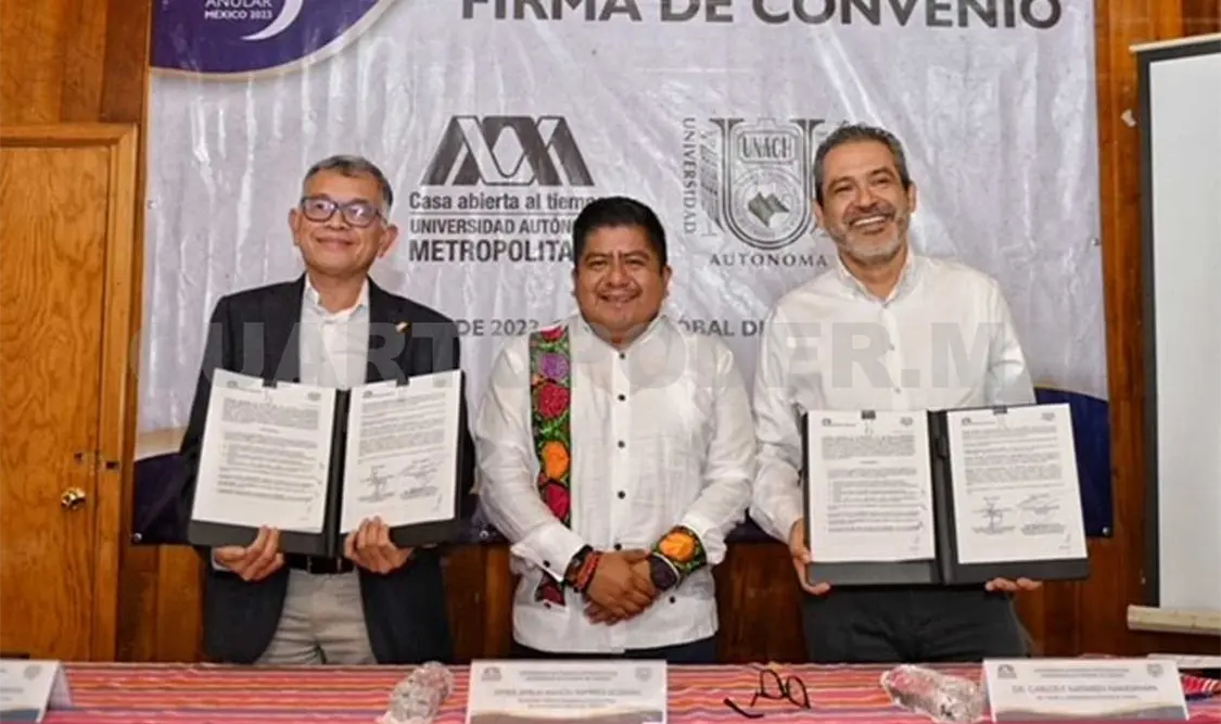 El rector de la Unach, Carlos Natarén, y el rector general de la UAM, José Antonio de los Reyes, suscribieron un convenio de colaboración. CP