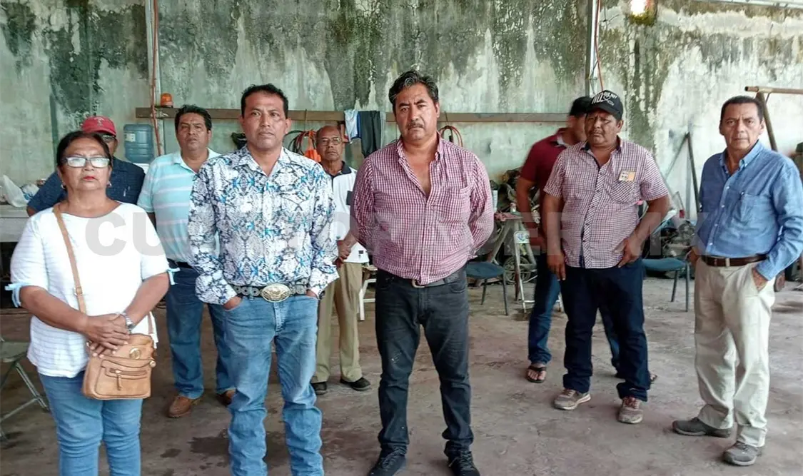 Los transportistas esperan la reunión de trabajo propuesta para el viernes, donde estará presente el personal encargado de la obra de la Semar. Ramón García / CP