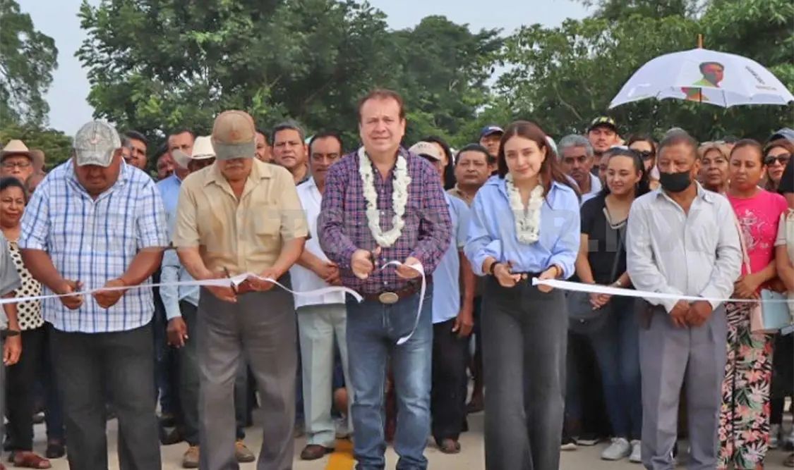 Mariano Rosales agradeció al gobernador Rutilio Escandón Cadenas por brindar todo el apoyo en infraestructura. CP