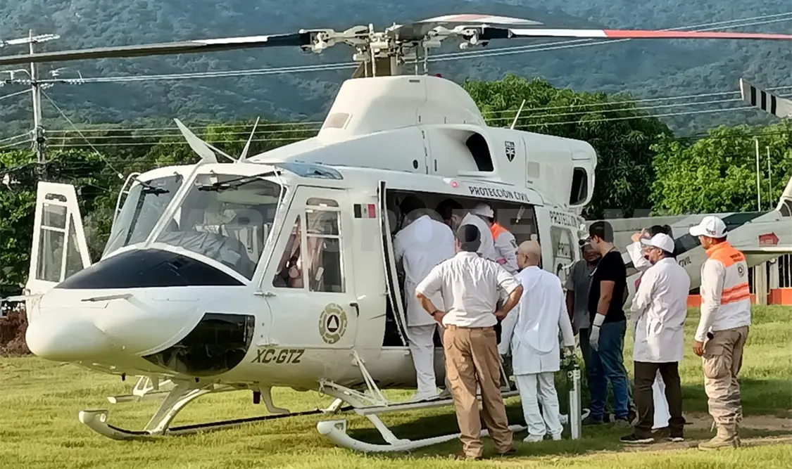 Trasladan vía aérea a niño cubano