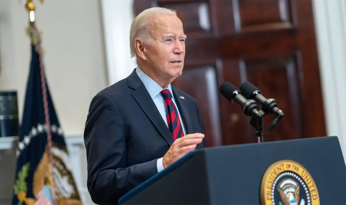 Biden manda a reforzar el muro fronterizo