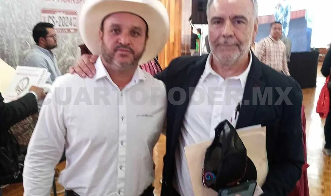 Ganaderos participan en foro a favor de Claudia