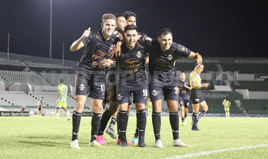 Con goleada en casa, el café cobra fuerza