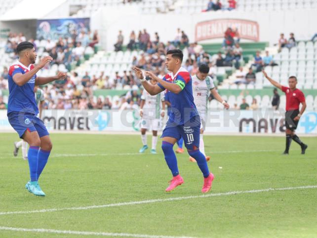 Martín Madariaga, líder de Cobach FC Martín Madariaga, líder de Cobach FC
