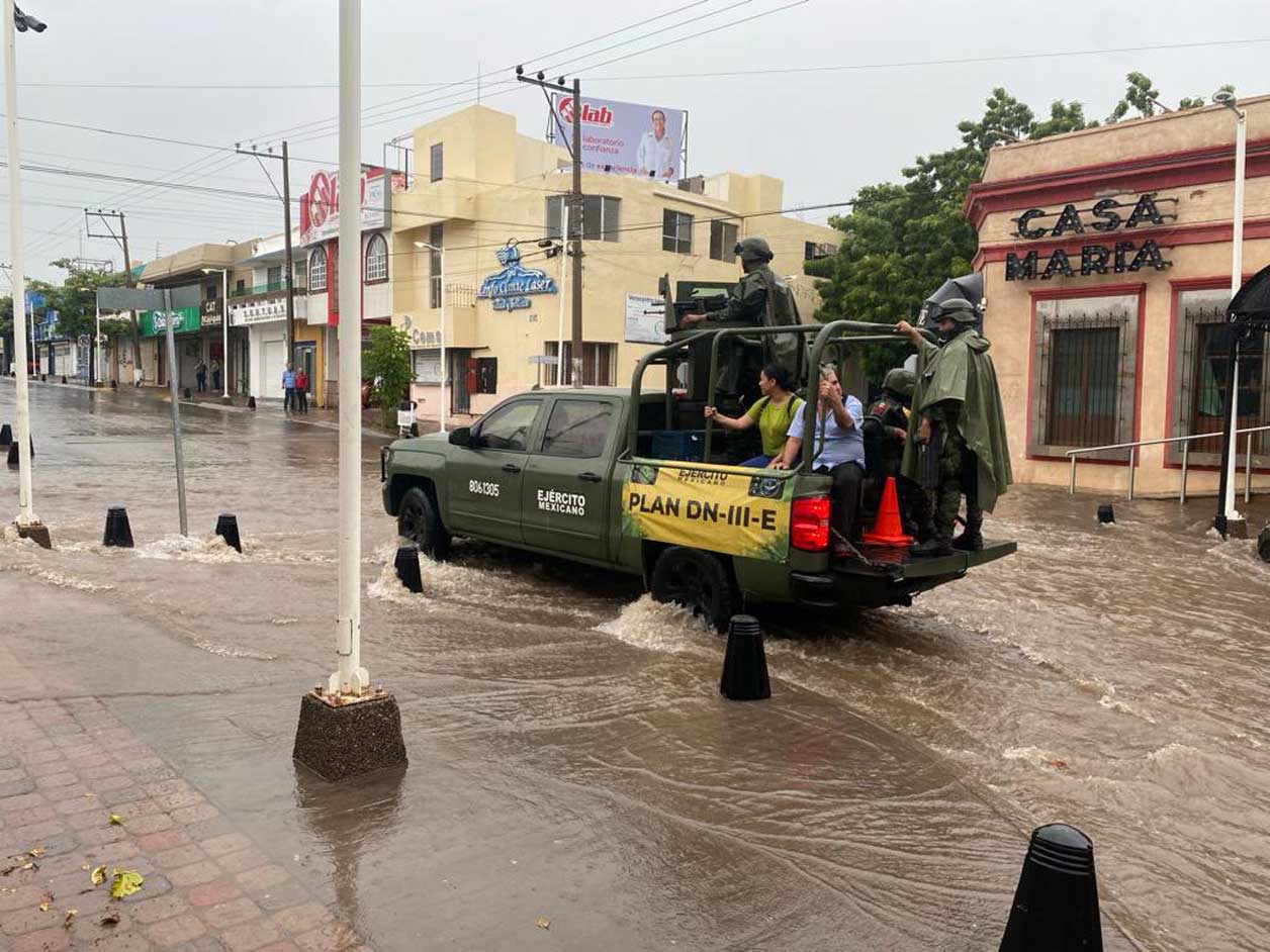 Huracán Lidia Toca Tierra Como Categoría 4 2576