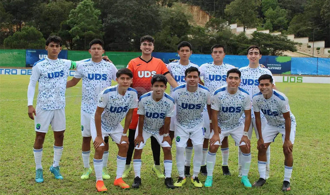 Estudiantes y UDS mandan en el grupo 2