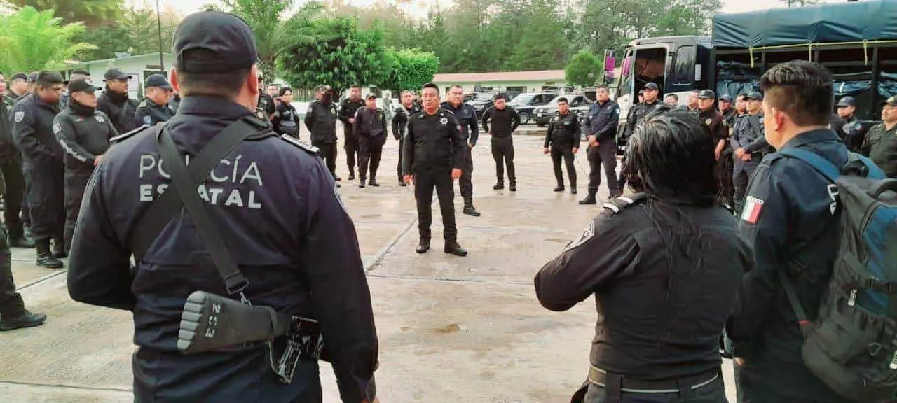 Fuerzas de seguridad resguardan entradas y salidas de Altamirano