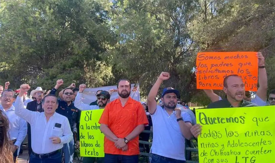 Docentes inician plantón, exigen entrega de LTG