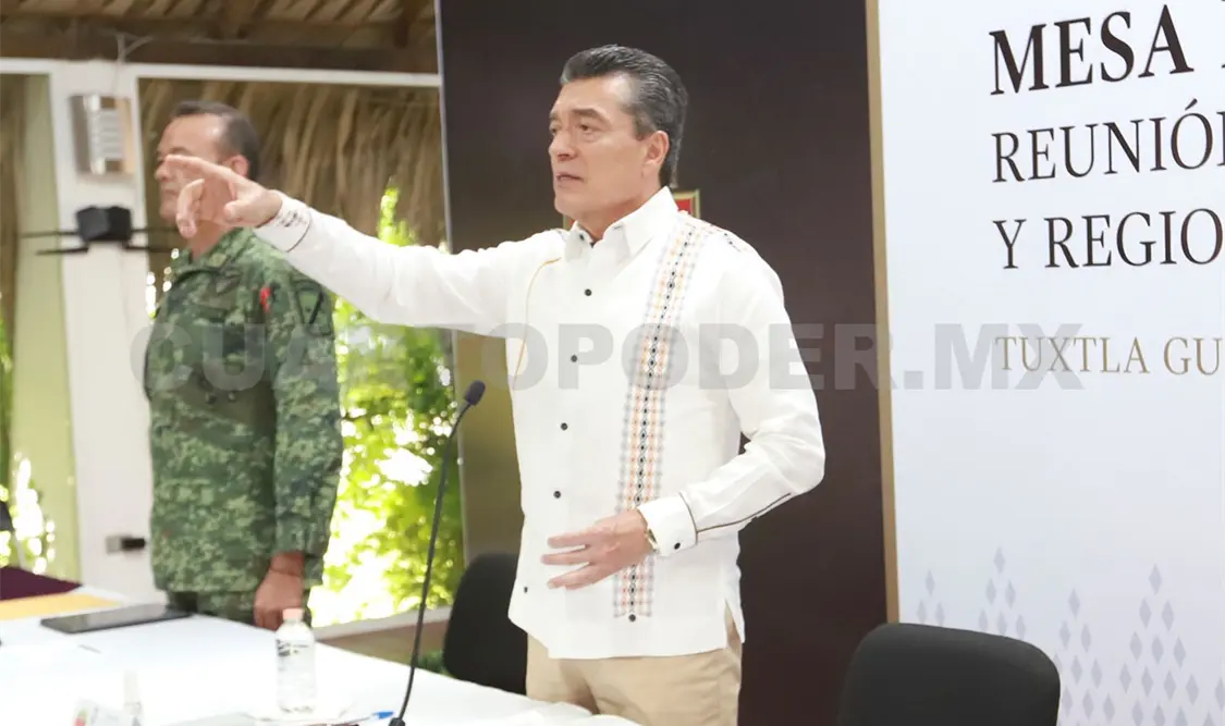 Aeronaves oficiales atienden al pueblo: Rutilio Escandón