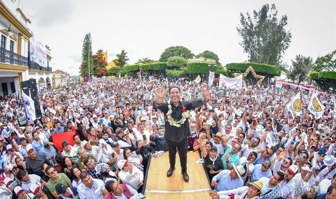 Eduardo Ramírez ya ganó la encuesta