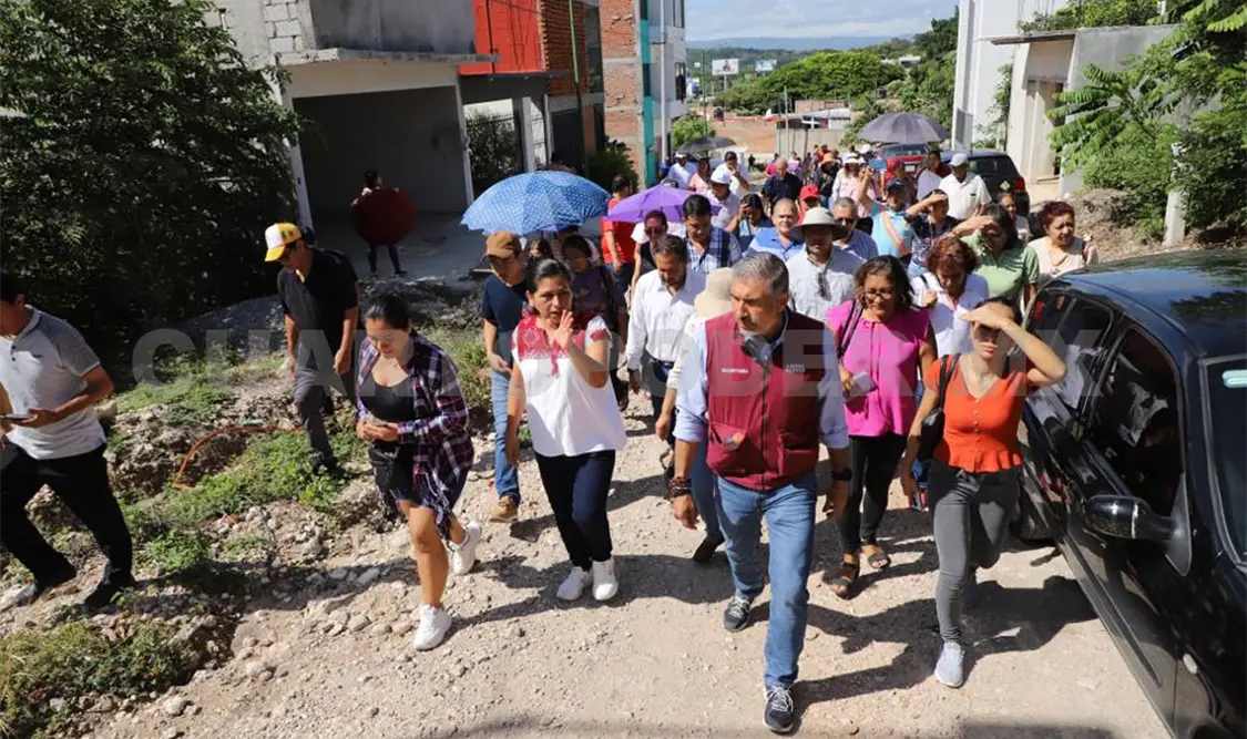 Anuncia Torres obra de acceso a Barranca Verde