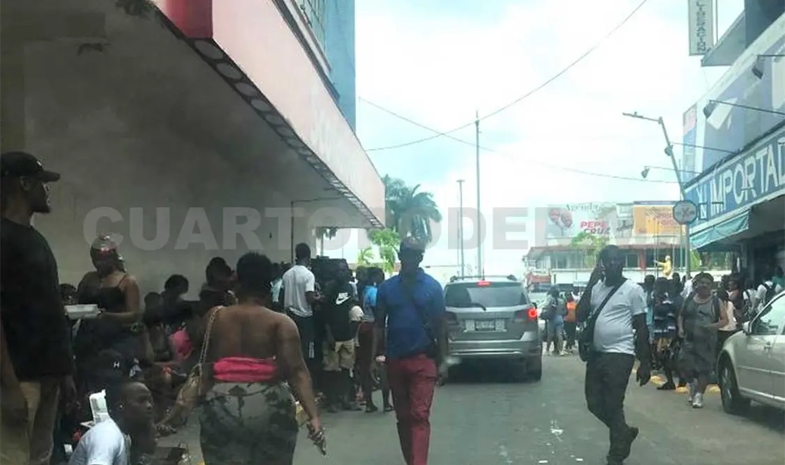 Crisis migratoria: miles deambulan en las calles