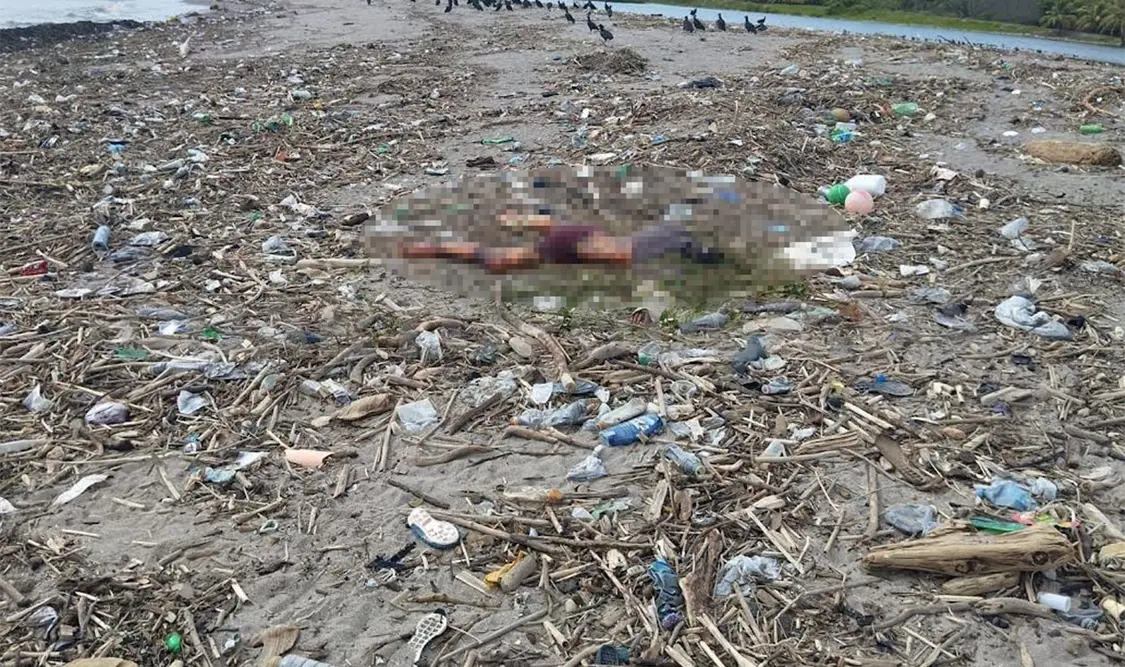 Localizan a un hombre muerto sobre la playa