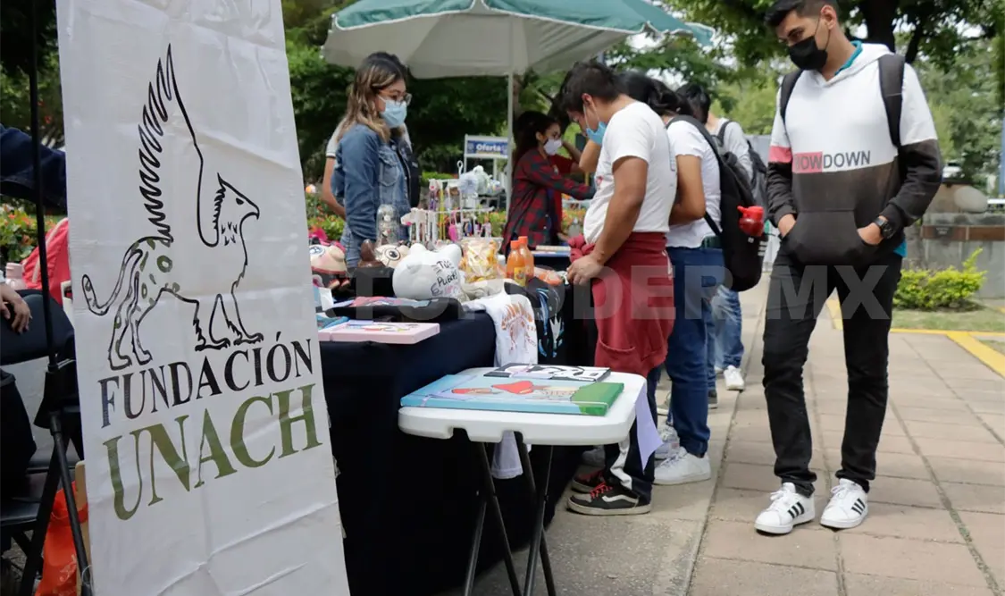 Celebran 46 años de la Facultad de Humanidades