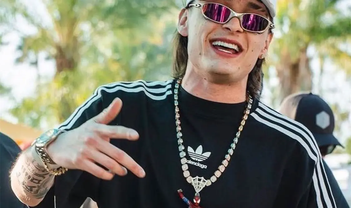 Peso Pluma es fan de RBD