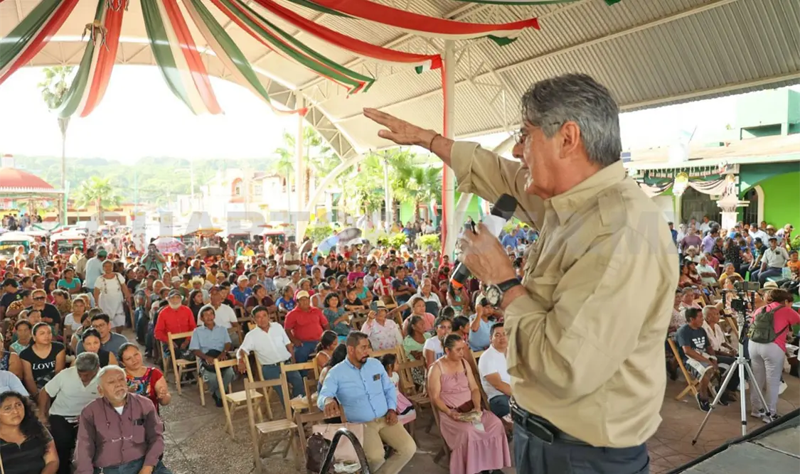 Recorre Carlos Morales 37 municipios de Chiapas