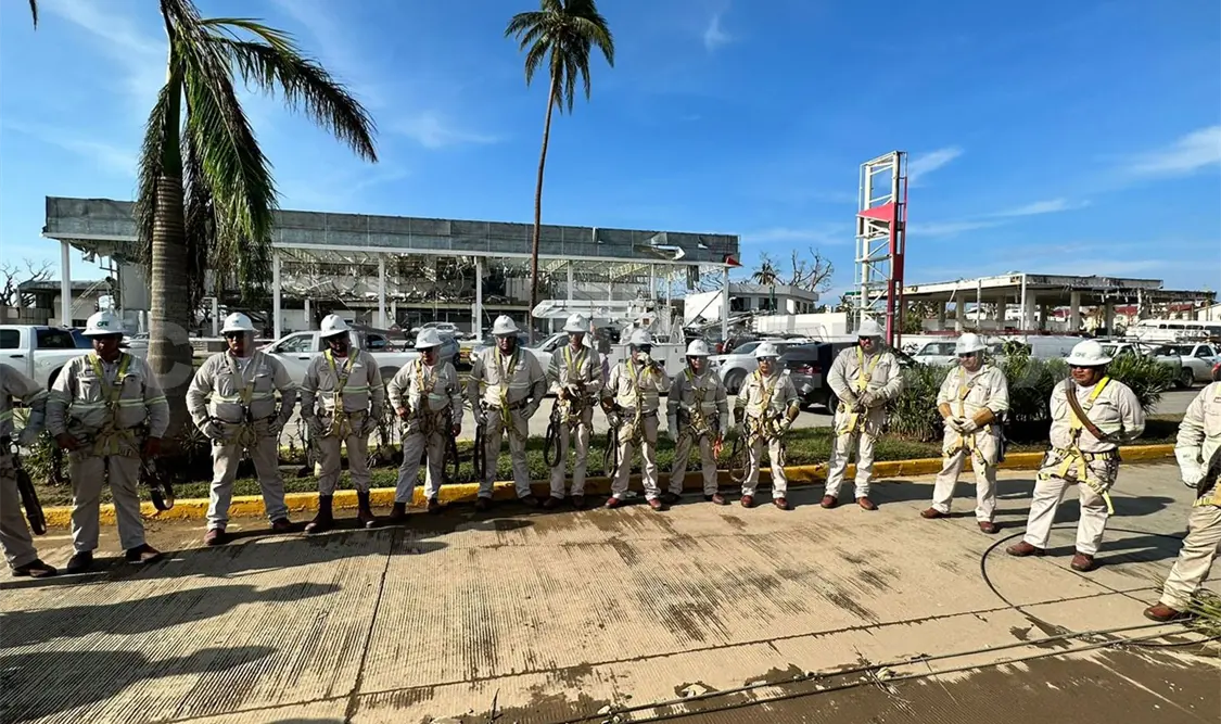 Envían a 63 elementos para auxiliar en Guerrero