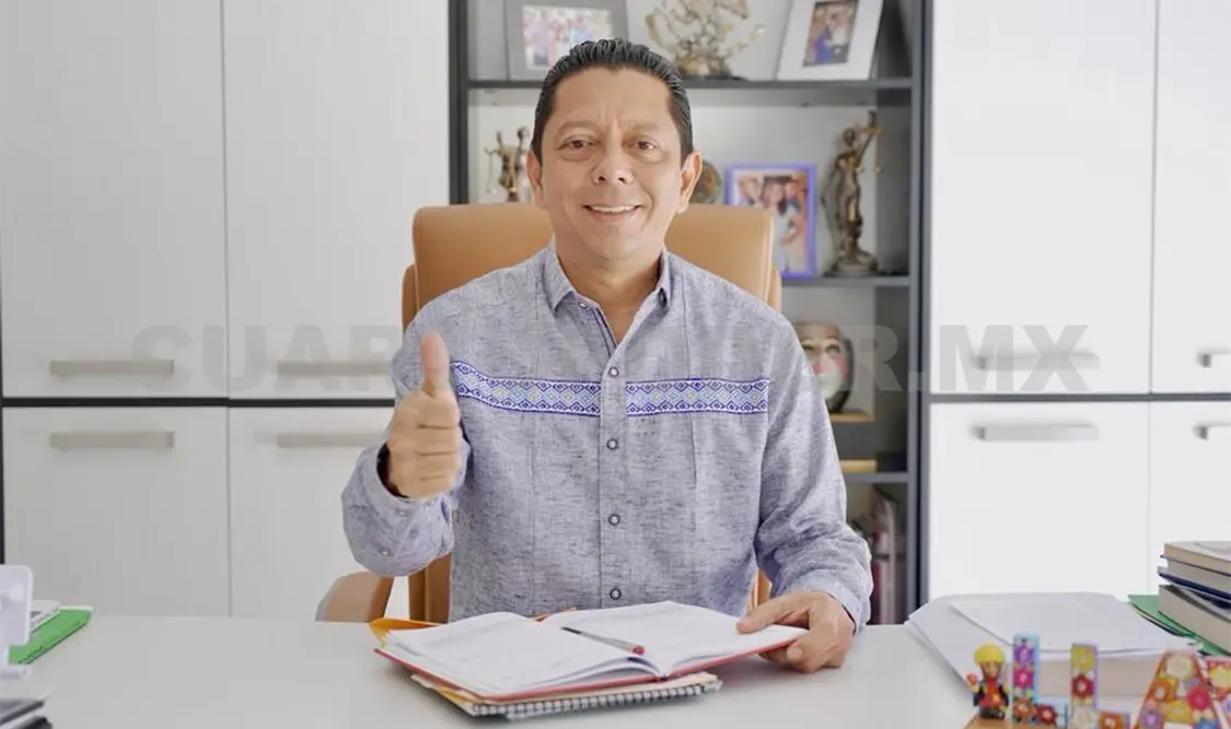 Llaven Abarca propone decálogo de gobernabilidad