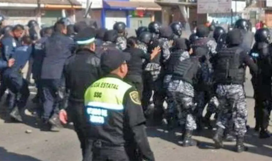 Un grupo de pobladores mantenía retenidos a los oficiales. Cortesía