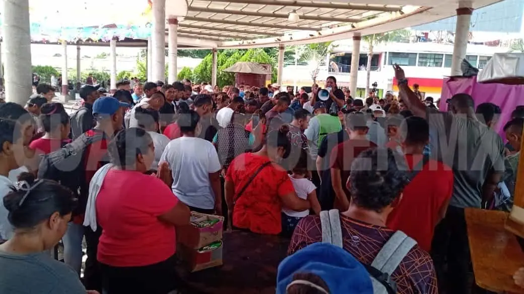 Se alistan migrantes para salir en caravana este lunes