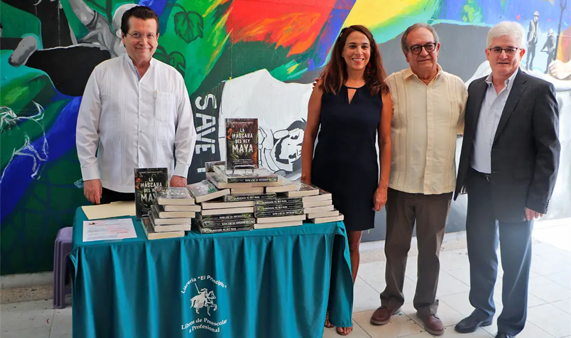 Presentan La máscara del rey maya