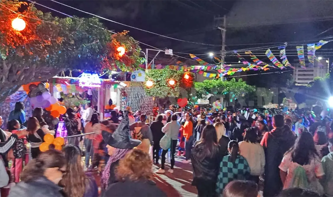 Algarabía y multitud en pedida de ¡calabacita, tía!