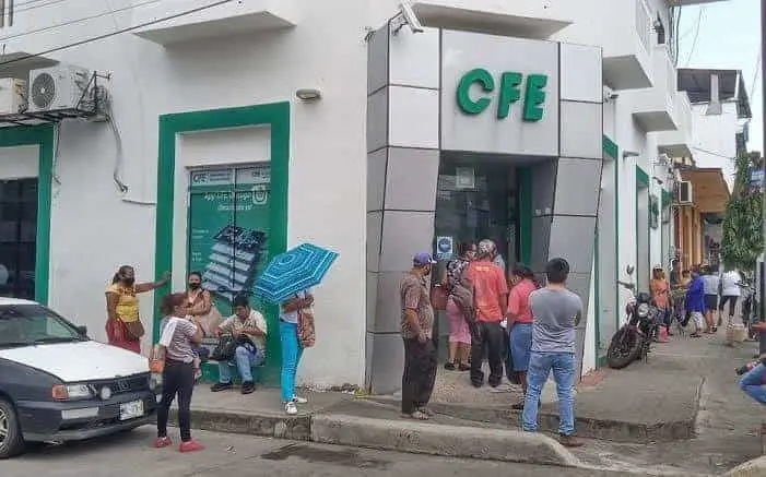 Resurge resistencia civil contra la CFE ante incrementos del 100 al 500% en sus recibos