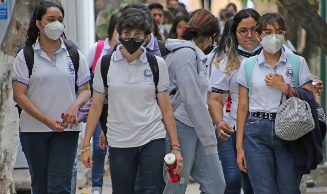 La especialista dijo que los maestros, padres y madres tienen un papel clave para prevenir el bullying. Carlos López / CP