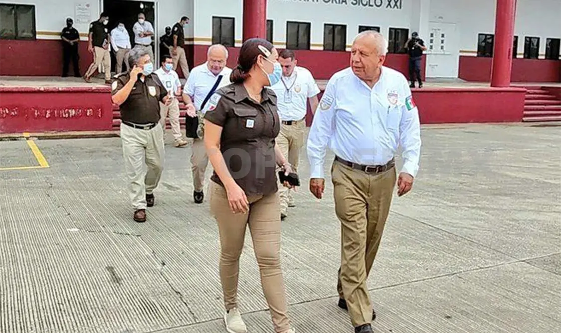 Recorrido del titular de INM en la estación migratoria Siglo XXI. Cortesía