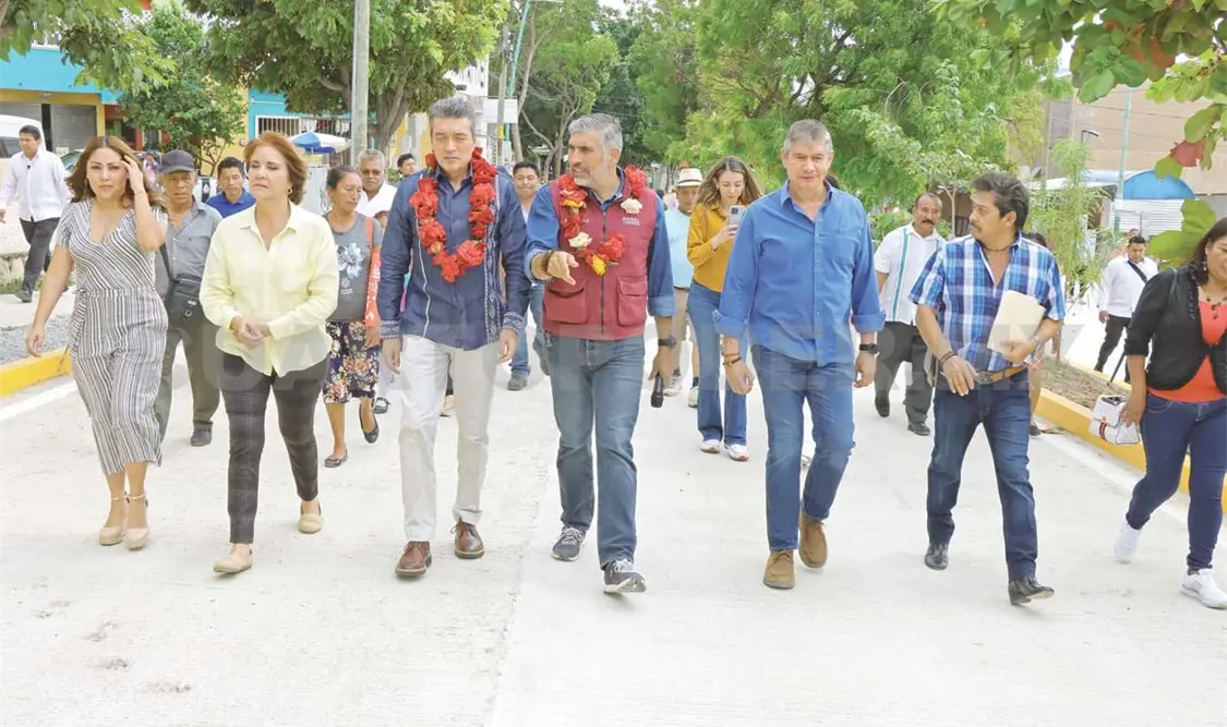 Rutilio Escandón convivió con los habitantes de esta colonia. Cortesía