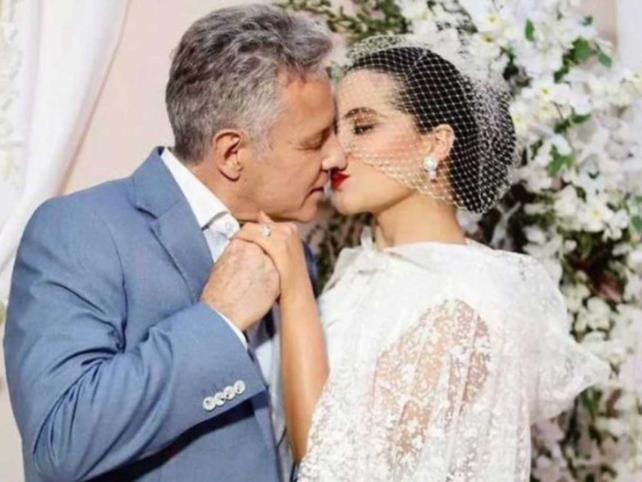 Alexis Ayala y Cinthia Aparicio se casan