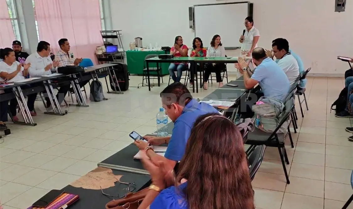El director dijo que esto es una estrategia más para fortalecer la calidad educativa en todos los planteles. Cortesía