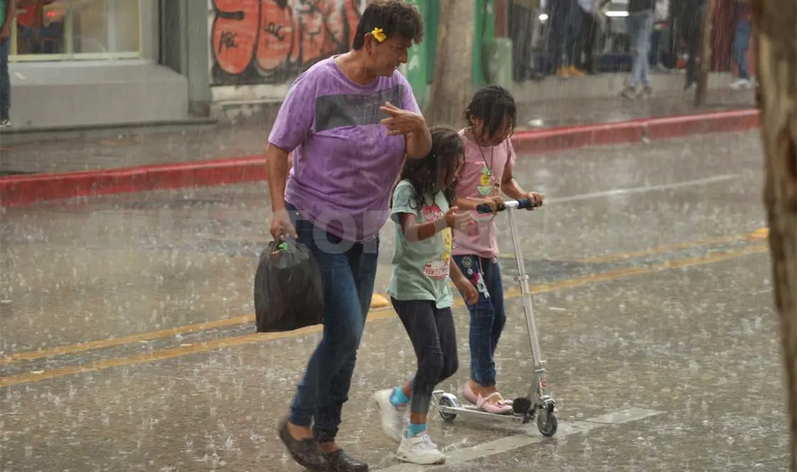 Las precipitaciones podrían ser intensas en algunas regiones de la entidad. Carlos López / CP