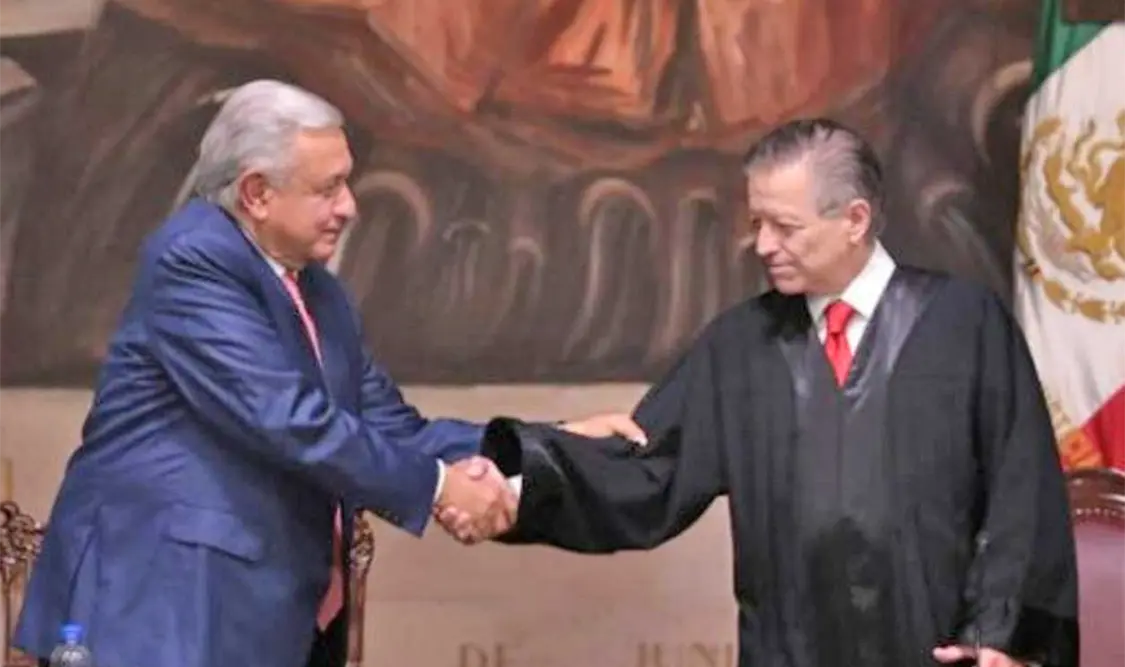 AMLO aceptó la renuncia de Zaldívar y contempla que lo sustituya una mujer. Cortesía
