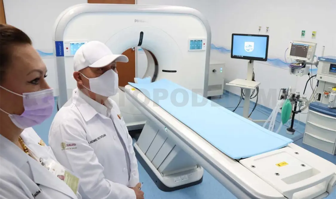 El doctor Pepe Cruz reconoció el liderazgo de este Hospital General ante los desafíos que representa la salud pública. Cortesía