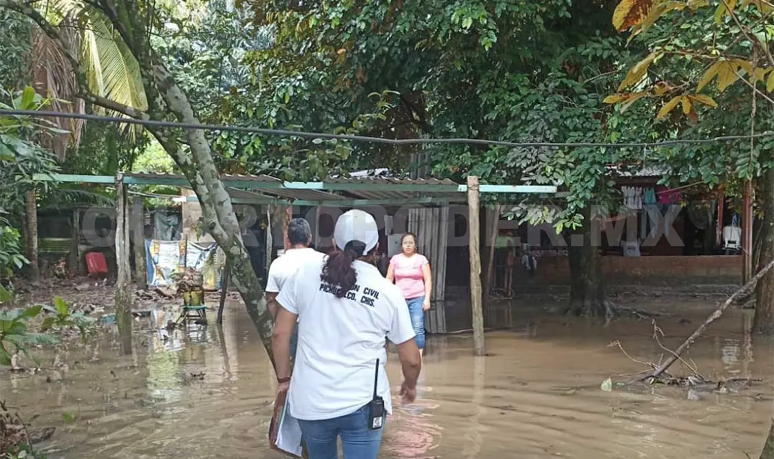 Carreteras y viviendas afectadas por lluvias