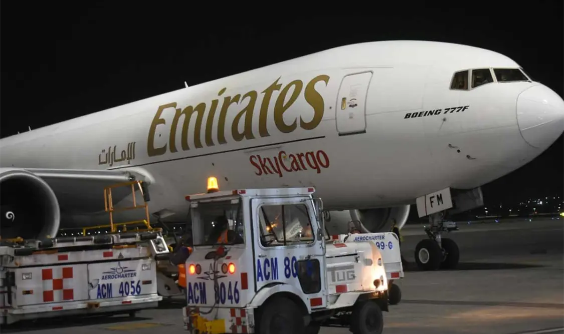 Llegan al AIFA más vacunas Sputnik