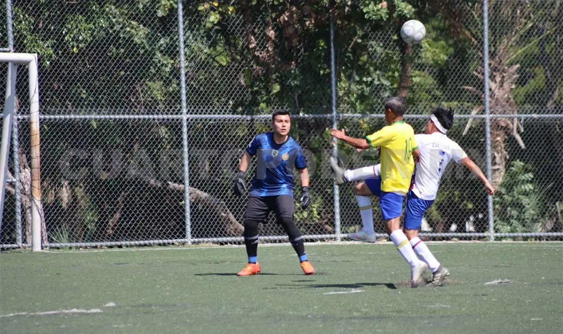 Deportivo 3 Hermanos y Coratux lideran