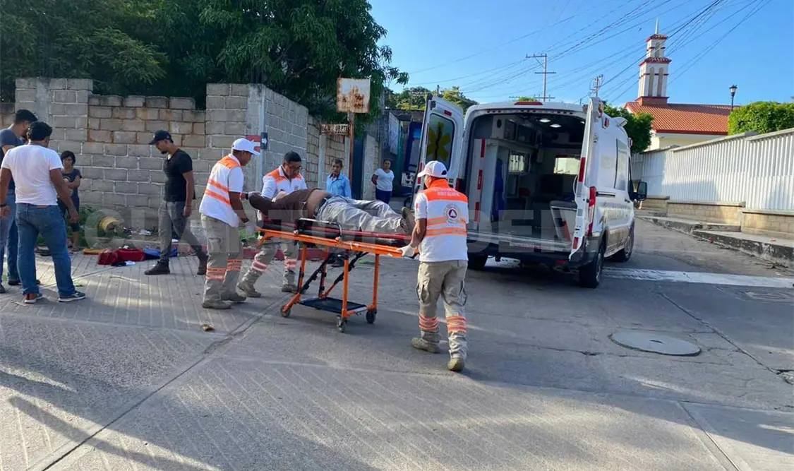 Es impactado por un vehículo que logra huir