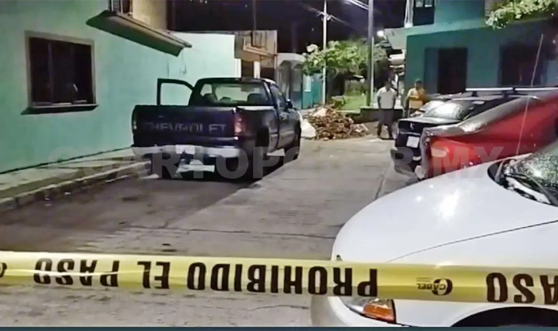 Cuando oficiales llegaron para tomar conocimiento, solo encontraron aparcada la Pick up color azul. Cortesía