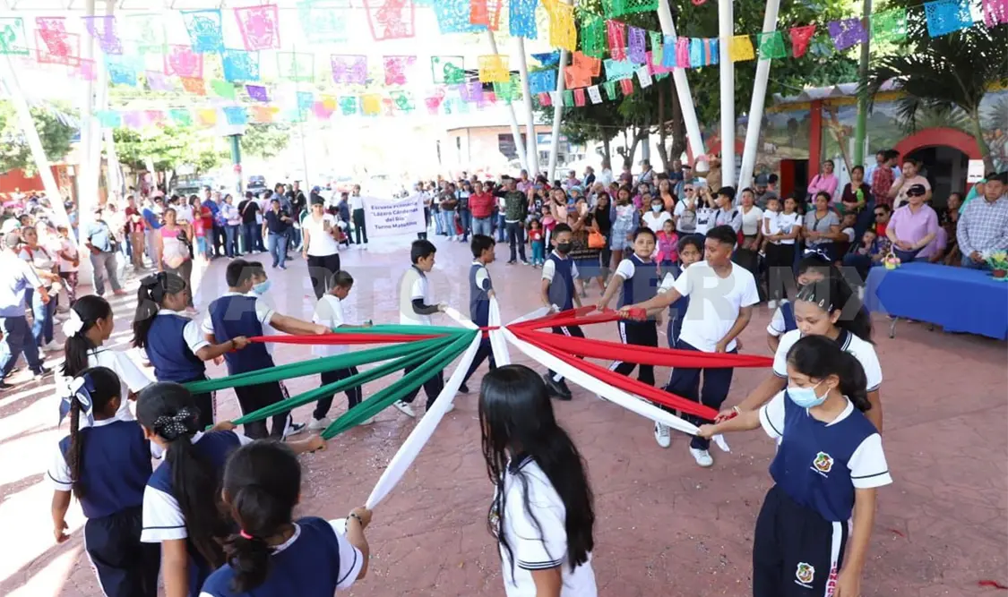 Celebra Terán aniversario de la Revolución Mexicana