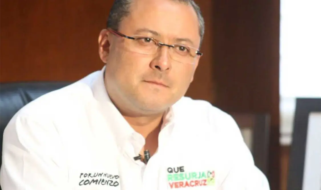 Renato Alarcón presenta su renuncia al PRI