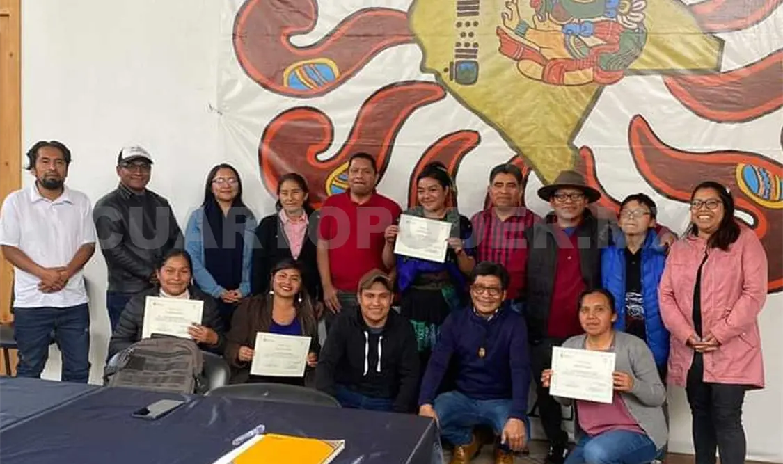 Concluye curso sobre traducción de lenguas