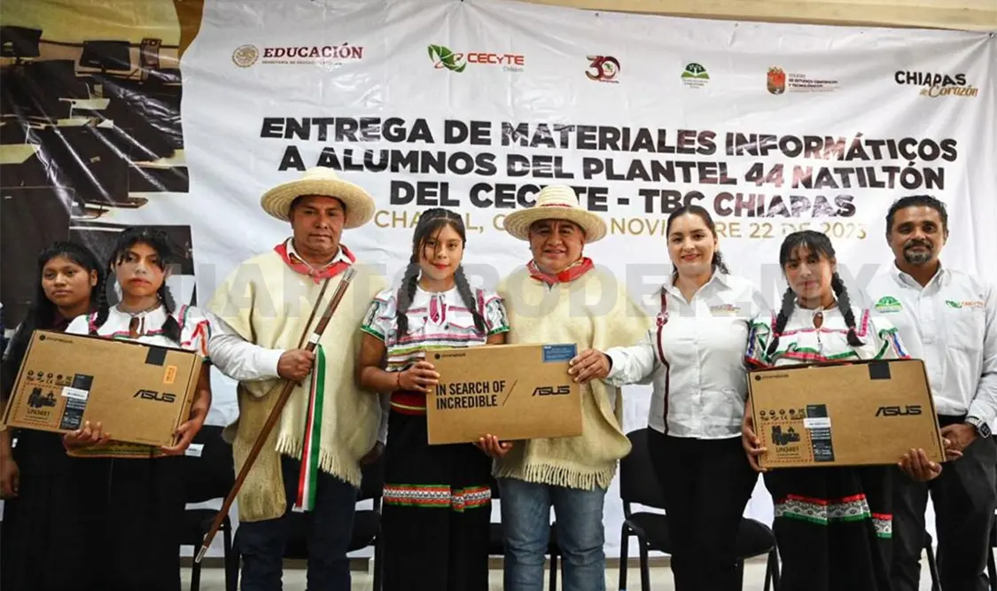 Dotan equipos informáticos al plantel 44 de Natiltón