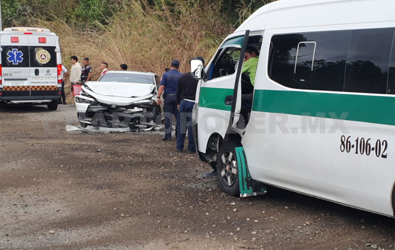 Accidente Carretero: Hubo 10 Personas Lesionadas