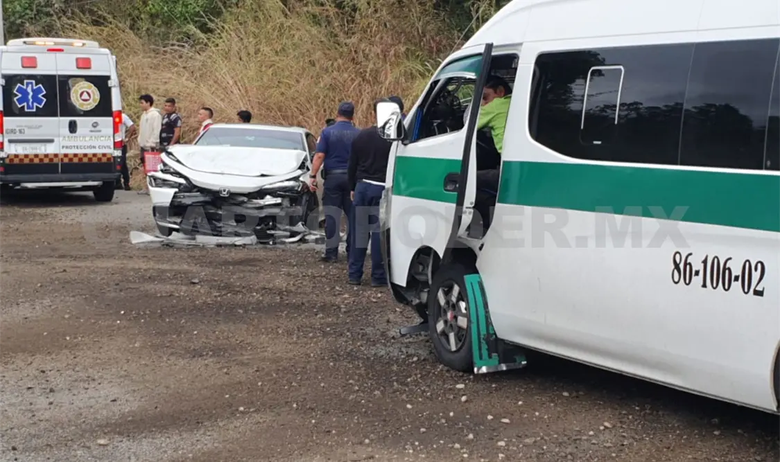 Accidente carretero: hubo 10 personas lesionadas